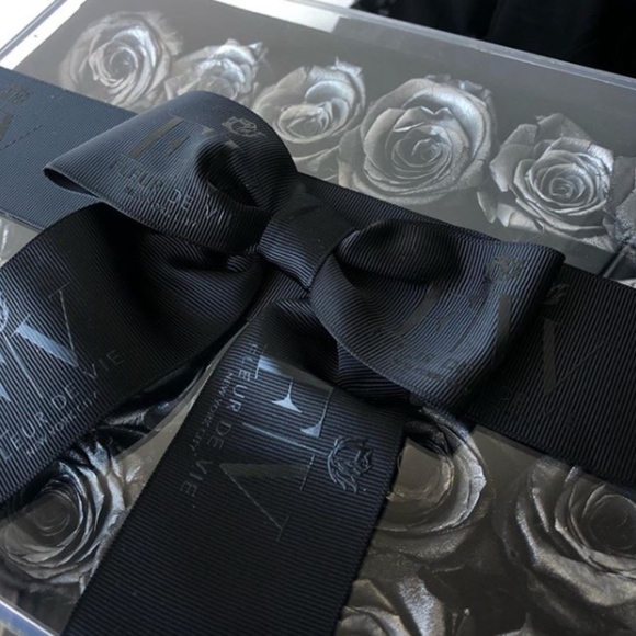 Chrome Dipped Rose Box - Picture 5 of 8